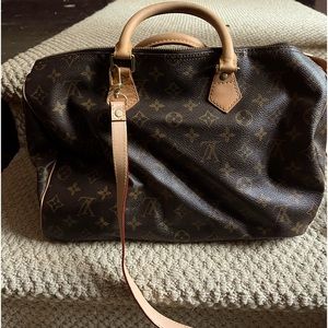 Louis Vuitton 35 speedy with strap travel speedy